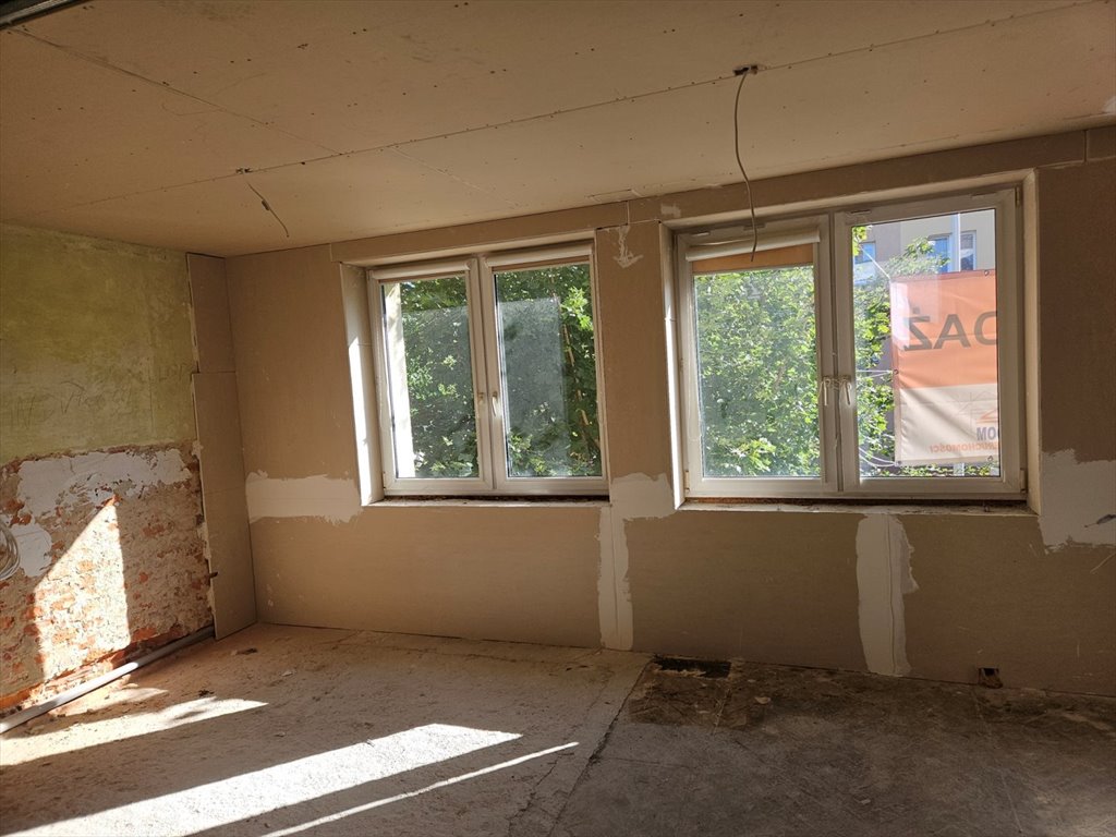 Kawalerka na sprzedaż Świebodzice, Osiedle Sudeckie  38m2 Foto 1