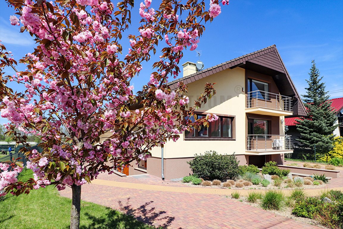 Przestronny dom 270 m² z ogrodem i garażem w Opolu Opole, Grudzice  270m2 Foto 1