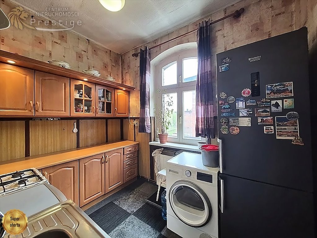 Duża kawalerka z potencjałem i niskim czynszem w Świętochłowicach Świętochłowice  38m2 Foto 1