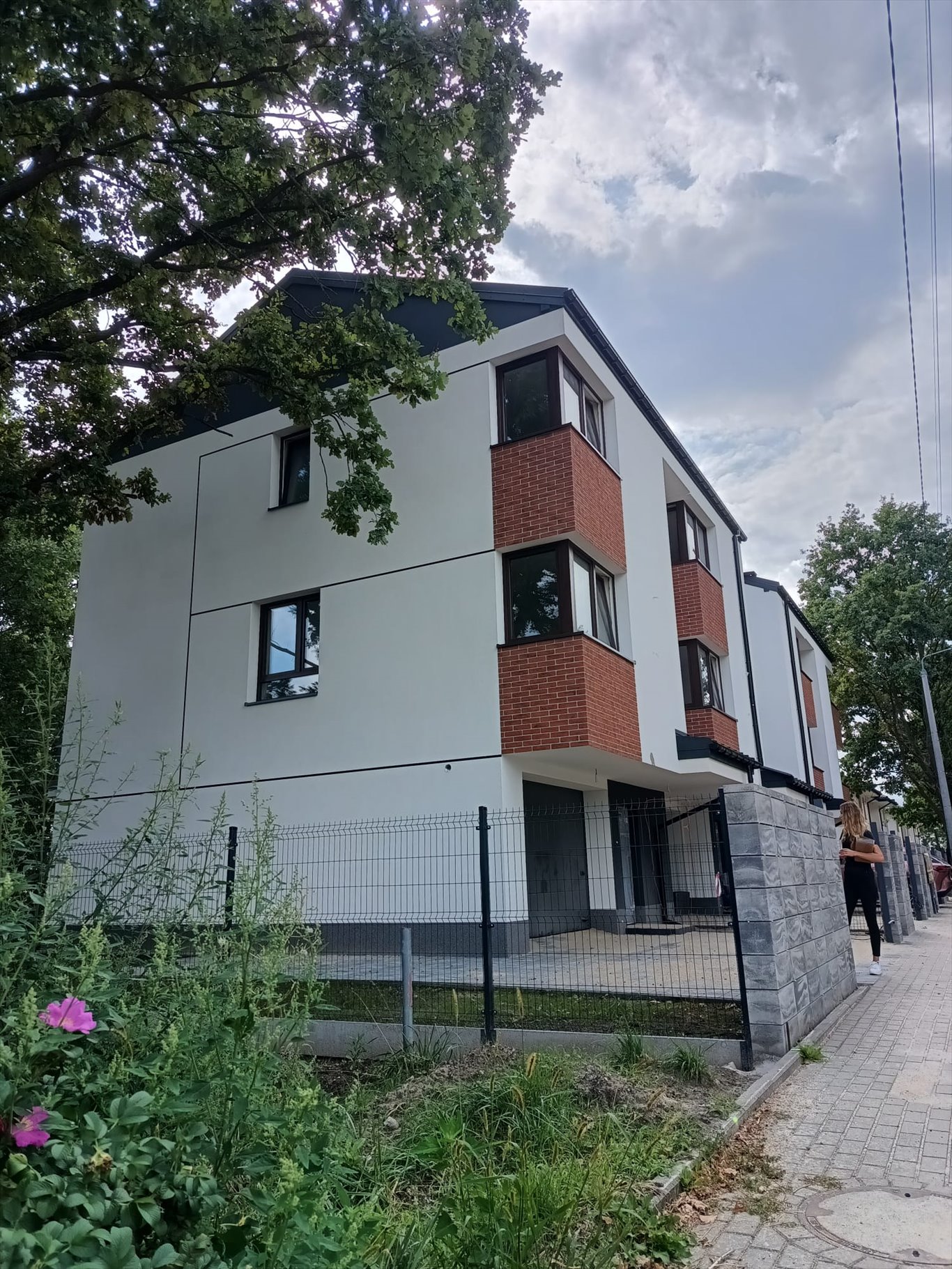 Zapraszam do domu 137 m² w Wołominie, ogród, garaż, blisko centrum Wołomin  138m2 Foto 1