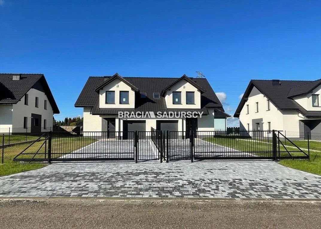 Nowoczesny bliźniak z garażem i tarasem w Przeginia Duchowna Przeginia Duchowna, Przeginia Duchowna , Czernichów, Dworska  130m2 Foto 1