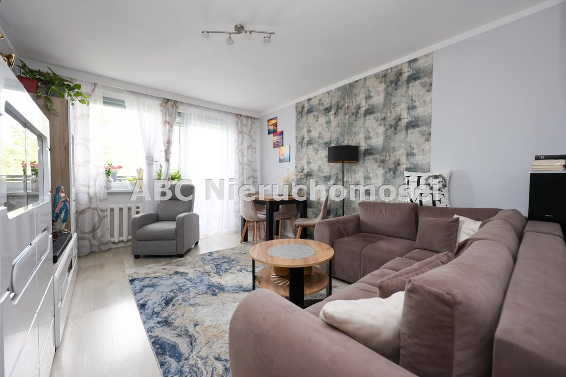 Na sprzedaż komfortowe 3-pokojowe mieszkanie 47,62 m² z balkonem w Piła Piła, Zamość  48m2 Foto 1