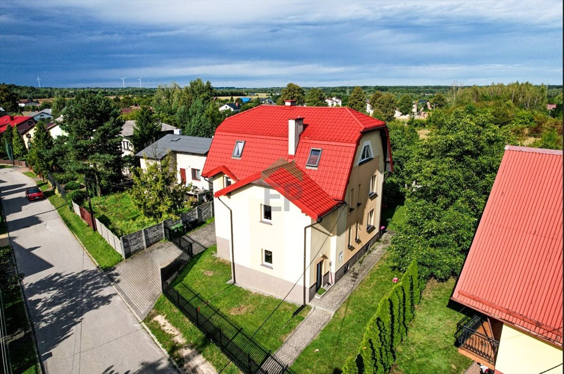 Przestronny dom 8 pokoi z dwoma kuchniami i dużą działką Kłobuck, Zagórze  280m2 Foto 1