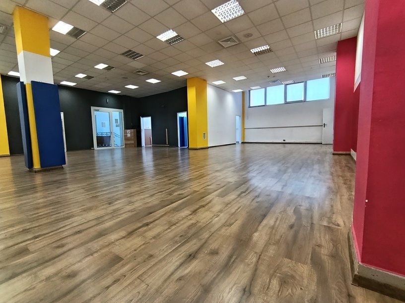 Lokal usługowy 376 m² z parkingiem i szybkim wejściem zapraszam Łódź, Bałuty, Piotrkowska  376m2 Foto 1