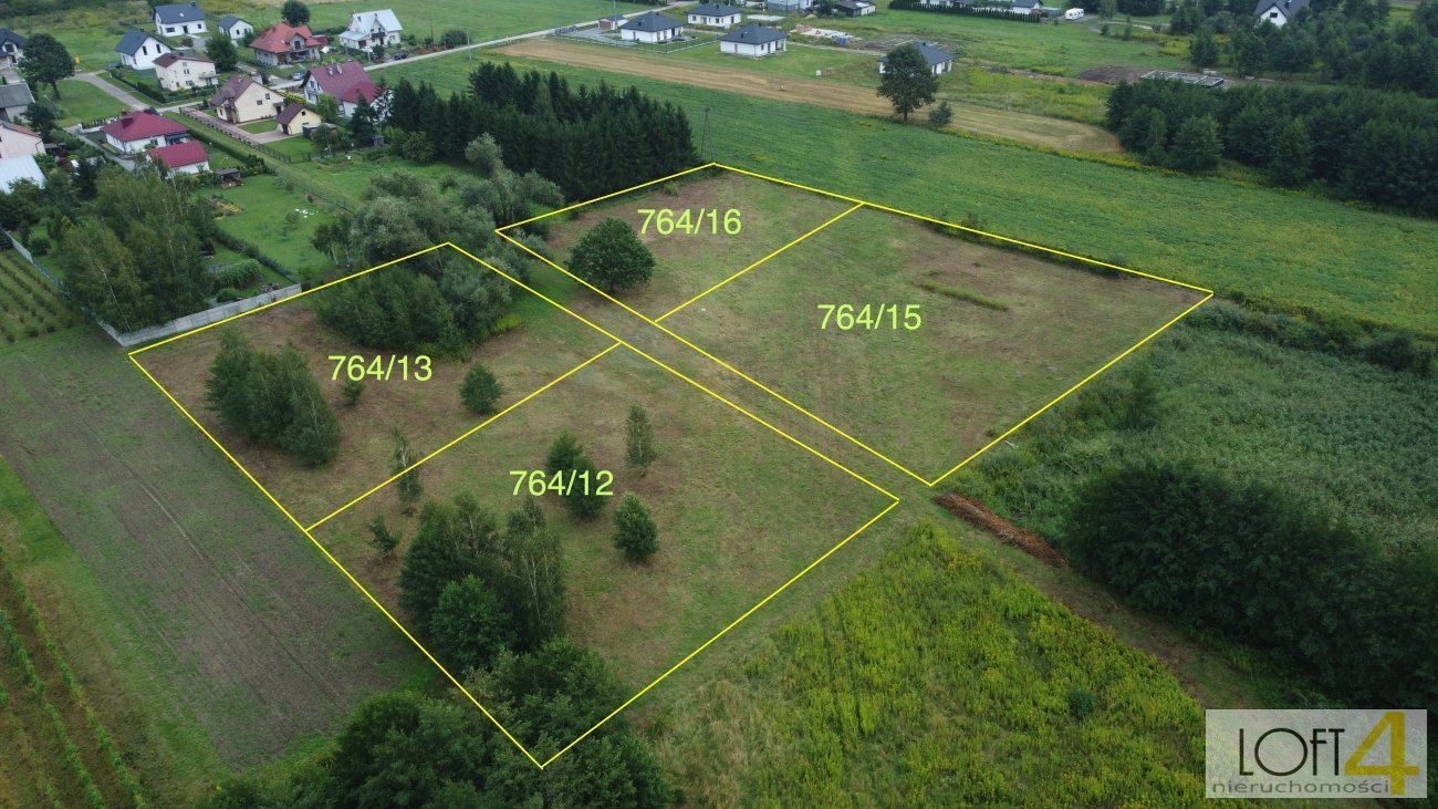 Do sprzedania działki z warunkami zabudowy i dostępem do mediów Olesno  2 000m2 Foto 1