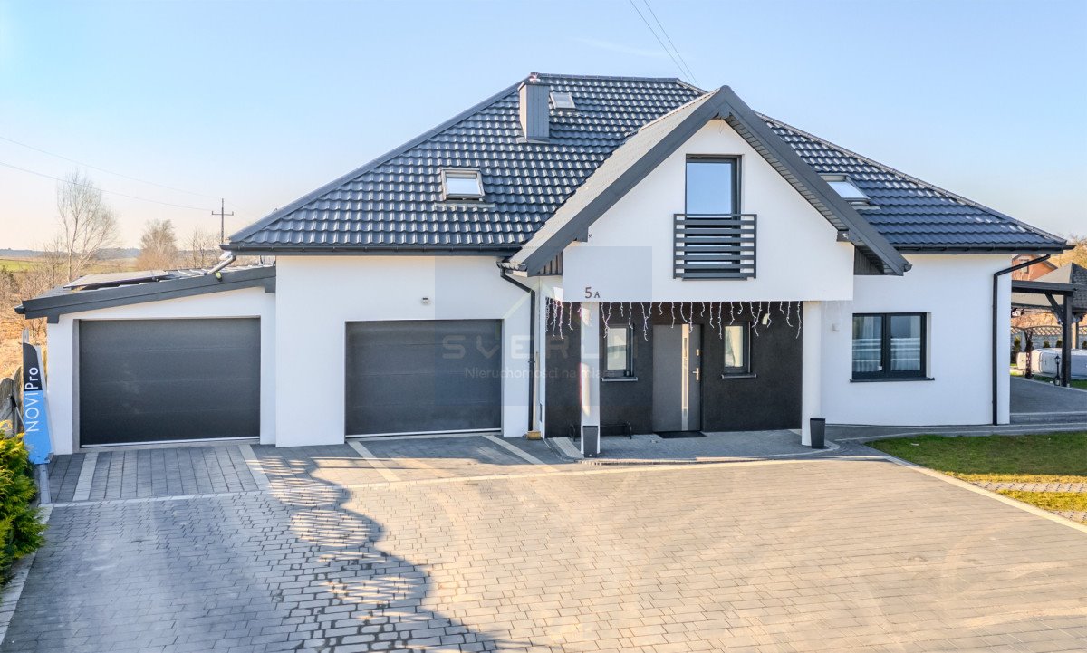 Przestronny dom z garażami, ogród i nowoczesne udogodnienia Żarki  310m2 Foto 1