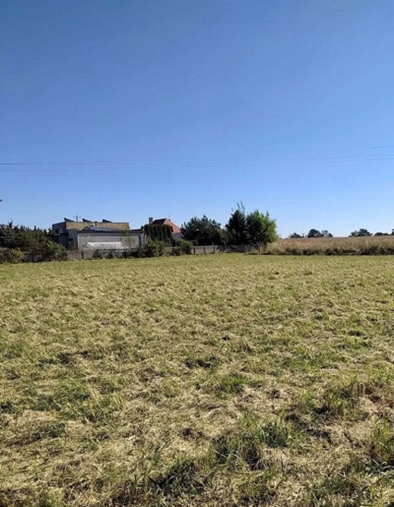 Działka budowlana 1400 m² z mediami, spokojna okolica Żelazków, Wojciechówka  1 400m2 Foto 1