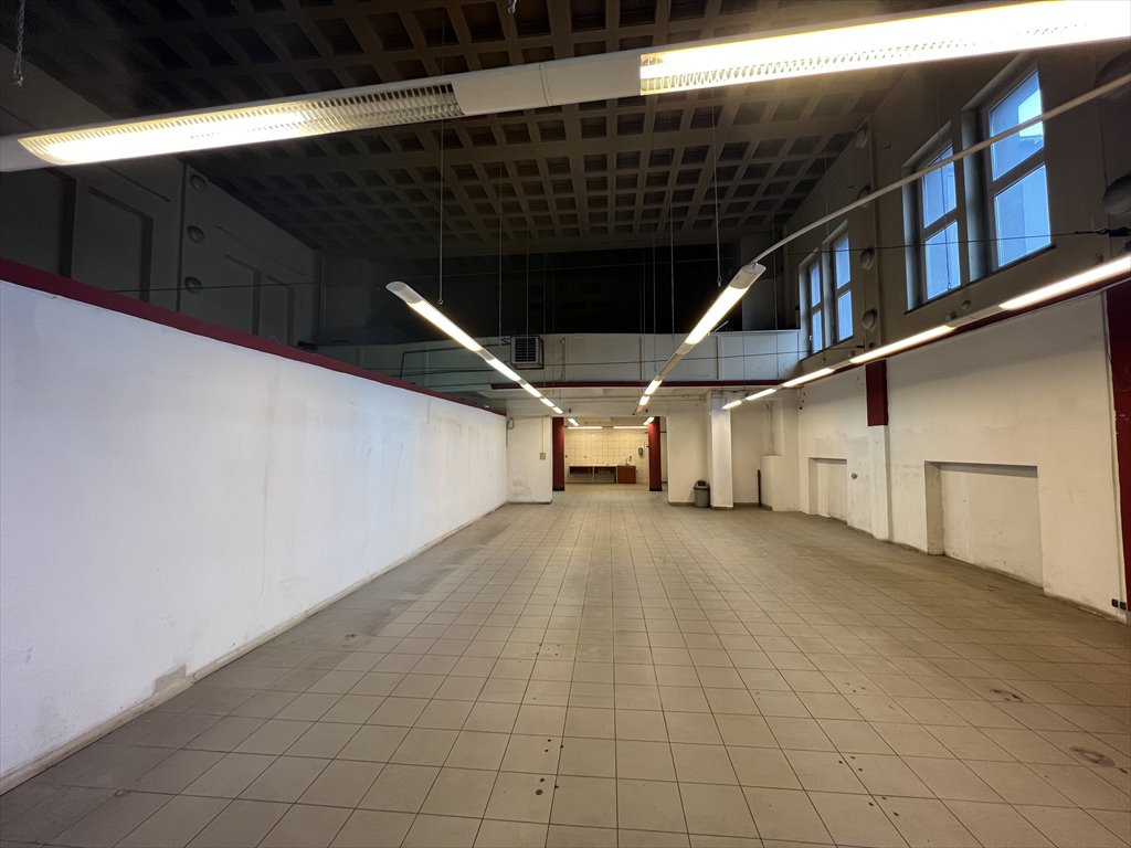Wynajem 400 m2 w Sosnowcu Niwka – idealne pod sklep! Sosnowiec, Niwka  400m2 Foto 1