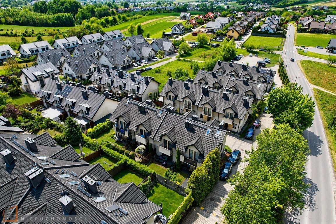 Dom 114 m² w Bibicach z ogródkiem i balkonami - zapraszam Bibice  114m2 Foto 1