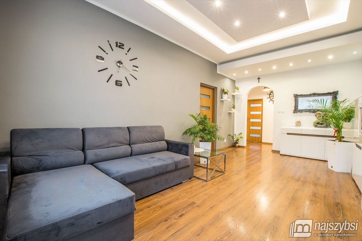 Mieszkanie trzypokojowe na sprzedaż Kołobrzeg, Miasto  82m2 Foto 1