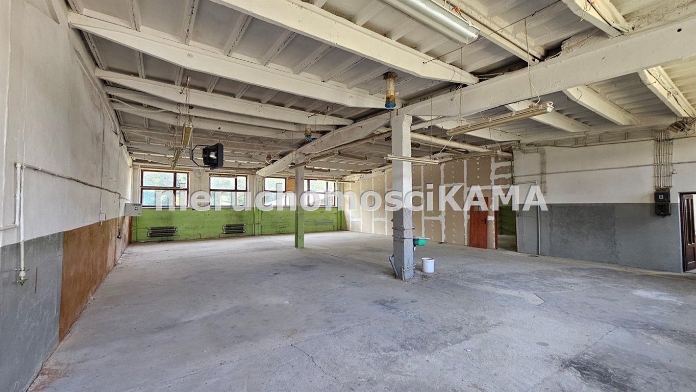 Polecam halę 216 m² z rampą w Łodygowicach: Łodygowice