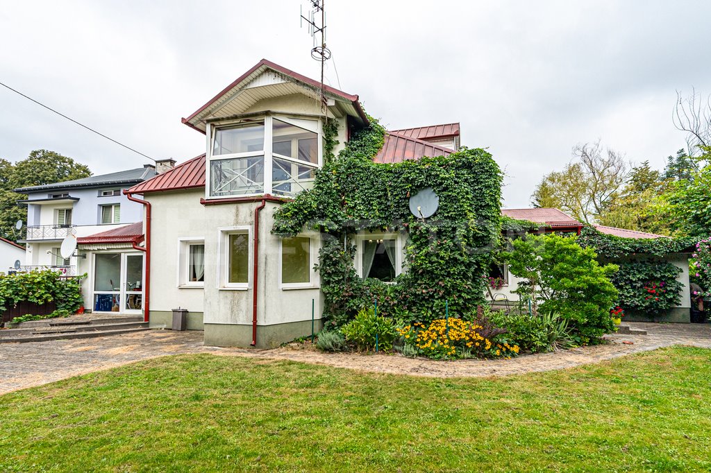 Dom z warsztatem i dużą działką – inwestycja i komfort Strażów  210m2 Foto 1