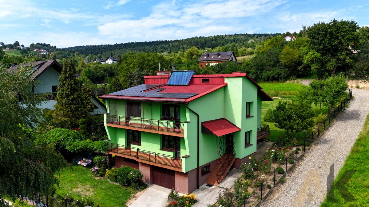 Dom 259 m² z garażem i altanką w Biczycach Dolnych Biczyce Dolne  259m2 Foto 1