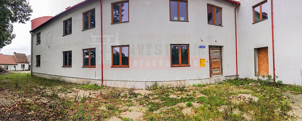 Duży obiekt 1250 m2 pod inwestycję w pięknej okolicy Kaniów  1 250m2 Foto 1