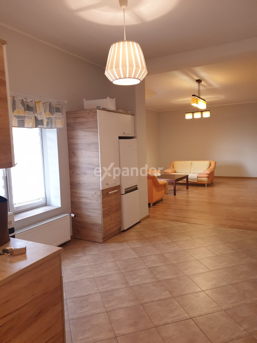 Mieszkanie dwupokojowe na sprzedaż Częstochowa, Aleja Wolności  60m2 Foto 1