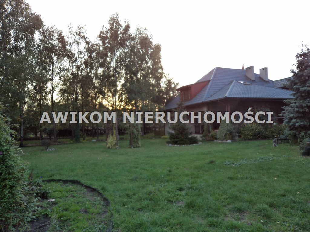 Przestronny dom 280 m2 z tarasem i ogrodem w Żelechowie Żelechów  280m2 Foto 1