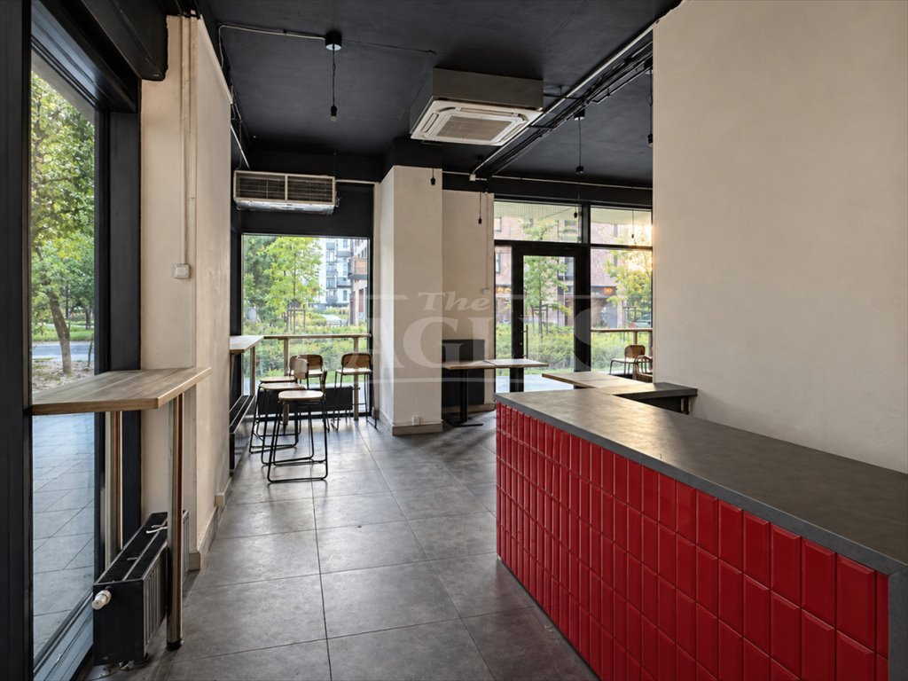 Polecam lokal usługowy 82,25 m² z dużą ekspozycją w Ursusie Warszawa, Ursus  82m2 Foto 1