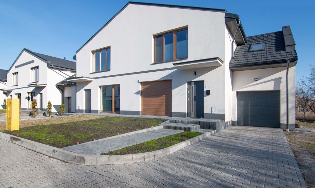 Nowoczesny dom 124 m² z garażem i ogródkiem w Chełmie Chełm  124m2 Foto 1