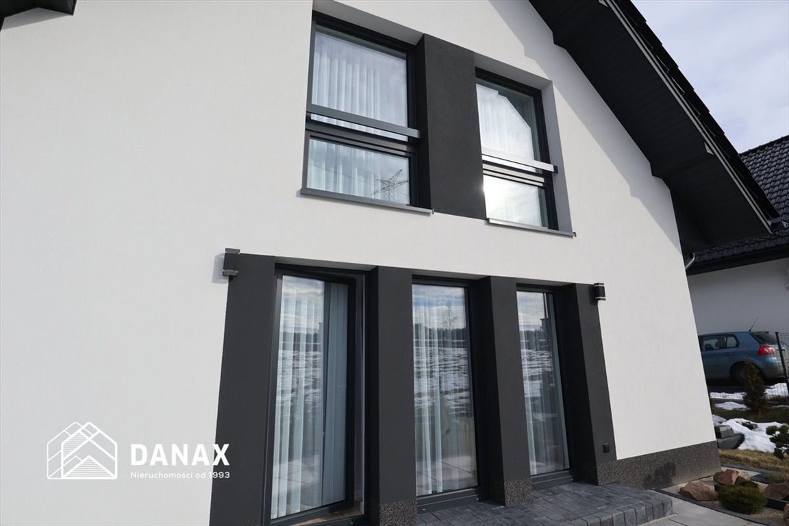 Nowoczesny dom 105 m² z dużym tarasem i pięknym widokiem Koźmice Wielkie  105m2 Foto 1