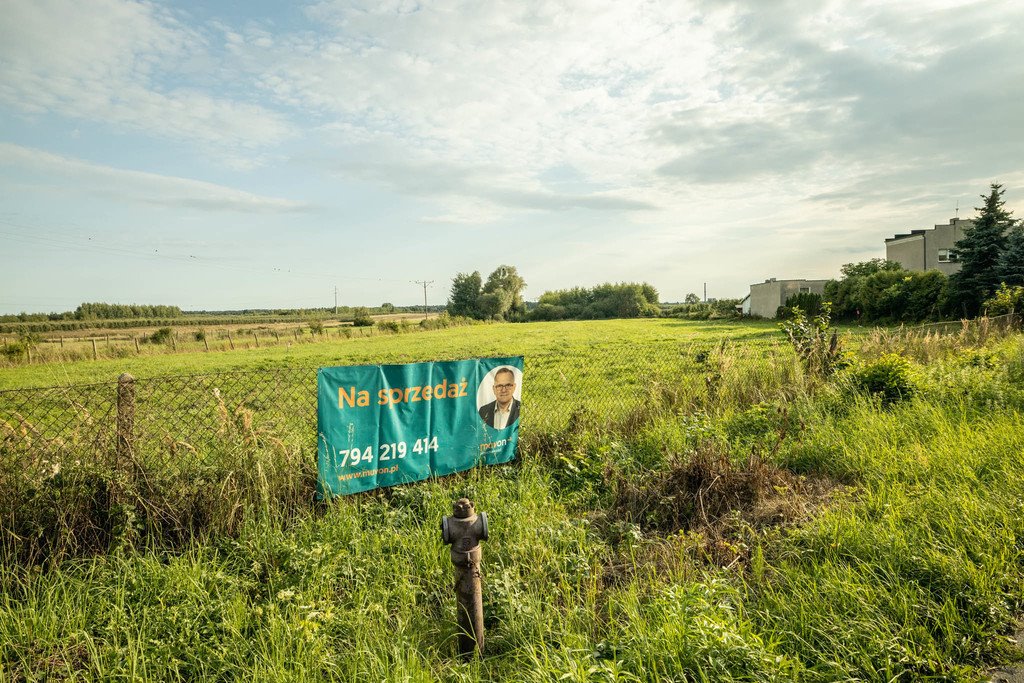 Działka budowlana na sprzedaż Głowno, Ostrołęcka  1 095m2 Foto 1