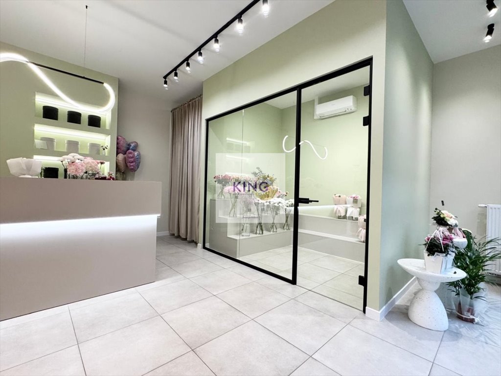 Przestronny lokal 44 m² z dużymi witrynami i możliwością aranżacji Szczecin, Gumieńce  44m2 Foto 1