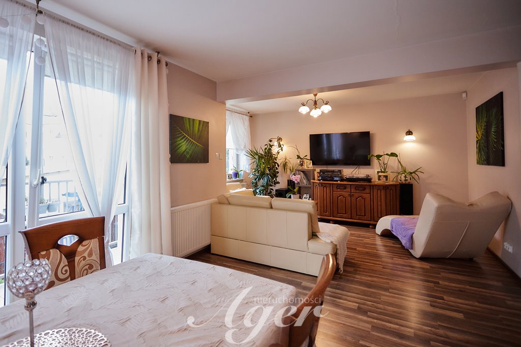 Dom z garażem 235 m2, ogród, altana, alarm, cicha okolica Zielona Góra  235m2 Foto 1