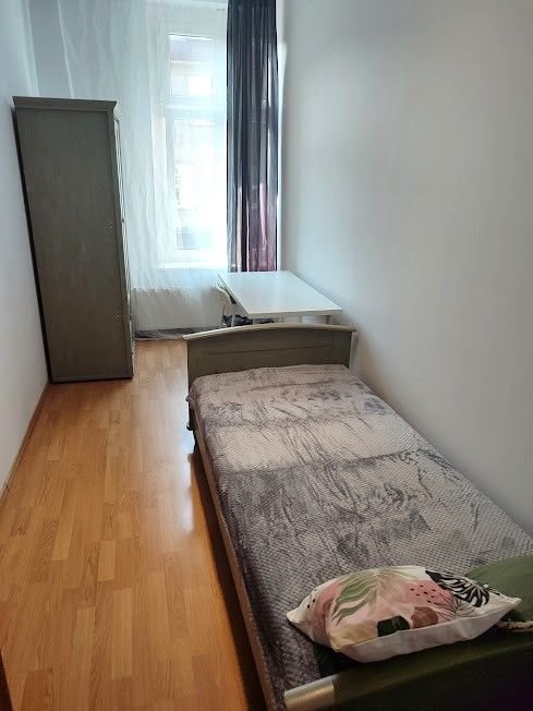 Na wynajem komfortowy pokój 9,4 m² w centrum Katowic Katowice, Centrum, Wojewódzka  9m2 Foto 1