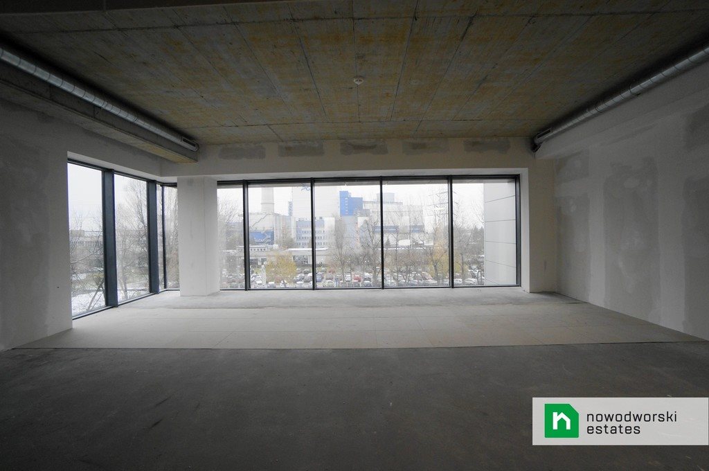 Lokal użytkowy na wynajem Kraków, Czyżyny, Ciepłownicza 277m2 Foto 1 Lokal użytkowy na wynajem Kraków, Czyżyny, Ciepłownicza 277m2 Foto 1