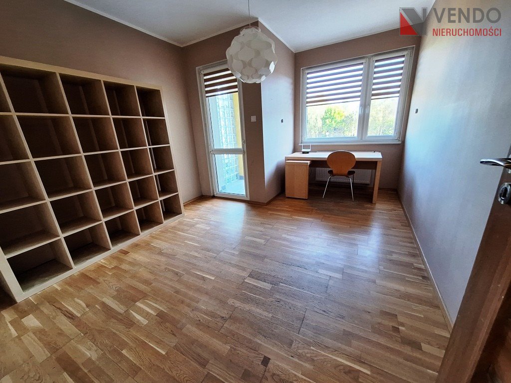 Mieszkanie trzypokojowe na sprzedaż Pobiedziska, Fiołkowa  64m2 Foto 1