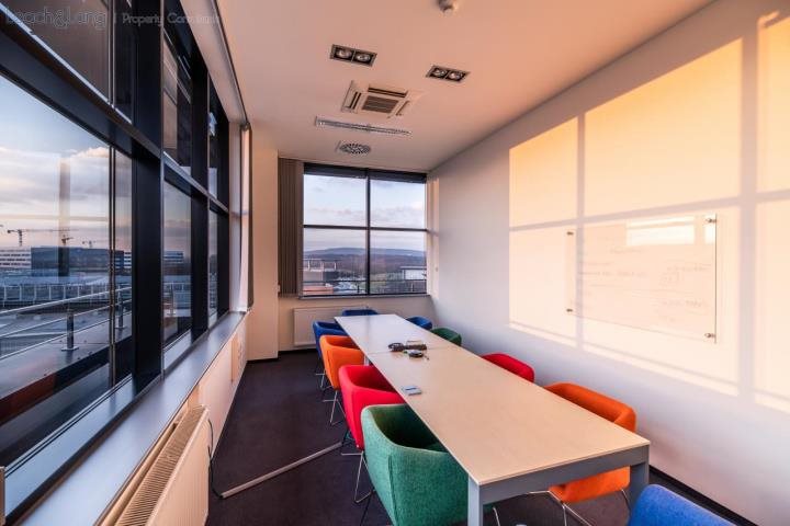 Nowoczesny biurowiec klasy A w sercu Dębnik z widokiem na Las Wolski Kraków, Dębniki, Osiedle Europejskie, Bobrzyńskiego, prof. Michała  1 616m2 Foto 1