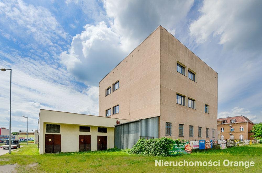 Atrakcyjny obiekt biurowo-usługowy 1780 m² w centrum Kościana zapraszam Kościan, Kościan, al. Tadeusza Kościuszki 11A  1 780m2 Foto 1
