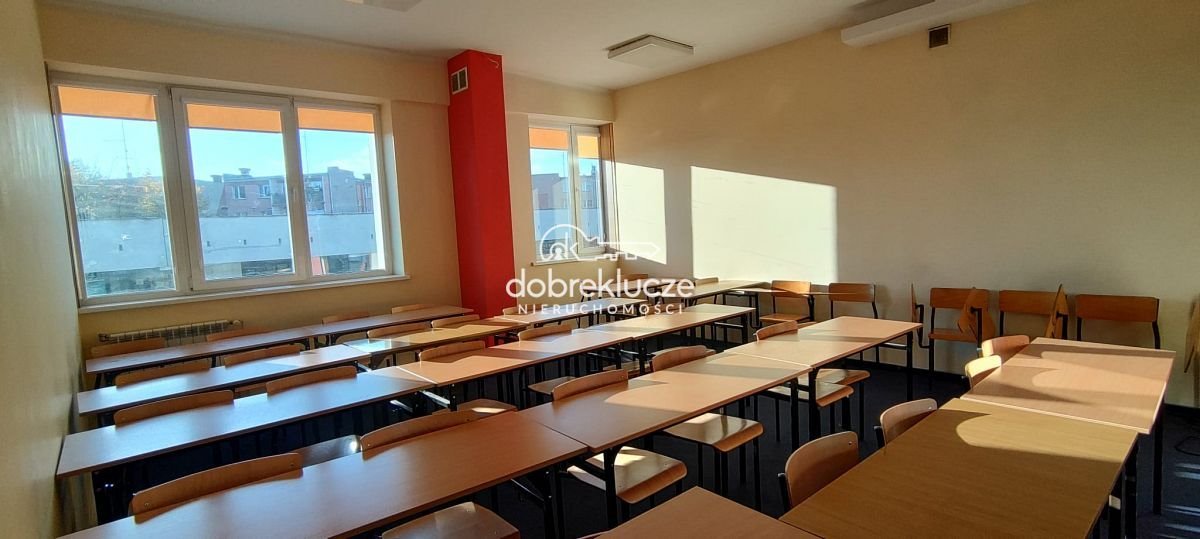 Lokal użytkowy na sprzedaż Jarosław  242m2 Foto 9