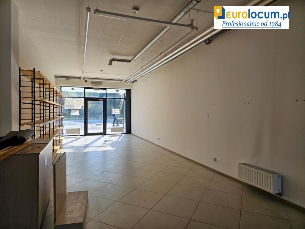 Lokal użytkowy na wynajem Kielce, Tarnowska  102m2 Foto 1