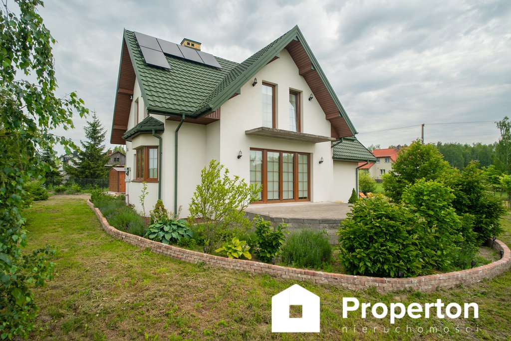 Dom z ogrodem i fotowoltaiką w Przykory - zapraszam Garwolin, Generała Władysława Andersa  130m2 Foto 1