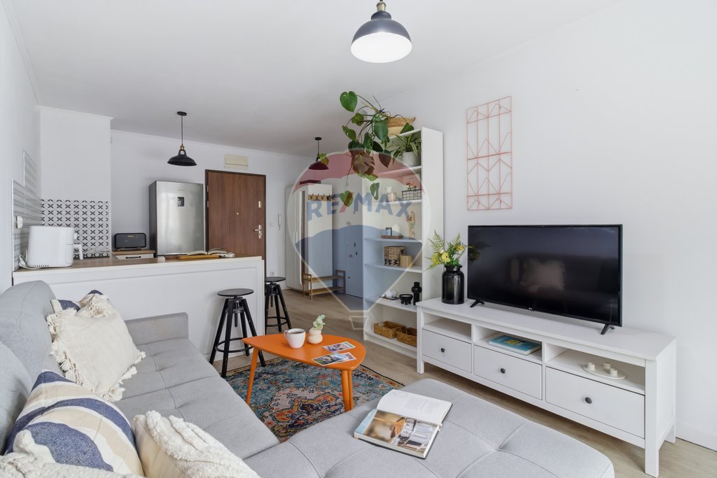 Kawalerka z ogrodem w Krakowie, 35 m², odświeżona Kraków, Czyżyny, Czyżyny, bp. Piotra Tomickiego  35m2 Foto 1