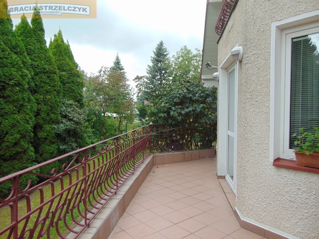Dom z ogrodem - salon rozrywkowy i garaż na dwa auta Ożarów Mazowiecki  372m2 Foto 1