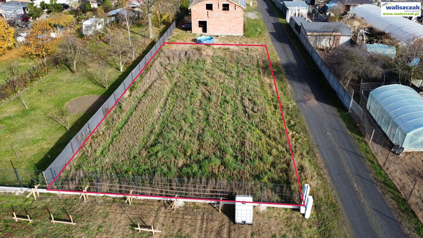 Działka budowlana na sprzedaż Piotrków Trybunalski, Świerczowska  700m2 Foto 1