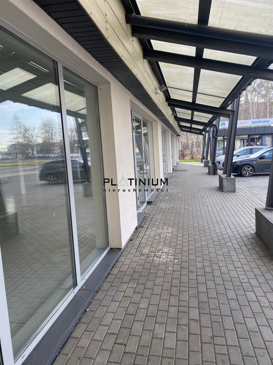 Lokal handlowo-usługowy 330 m² w galerii z dużym parkingiem Leszno  330m2 Foto 1