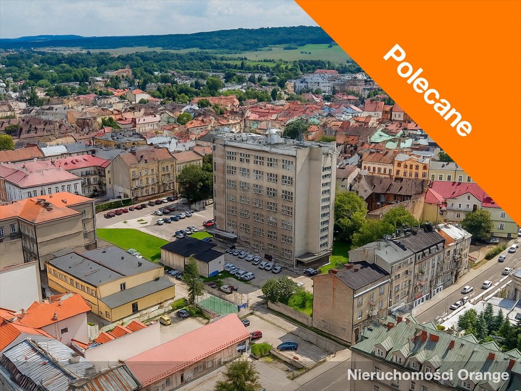 Biurowiec 4965 m² z parkingiem w Tarnowie - polecam!: Tarnów: ul. Legionów