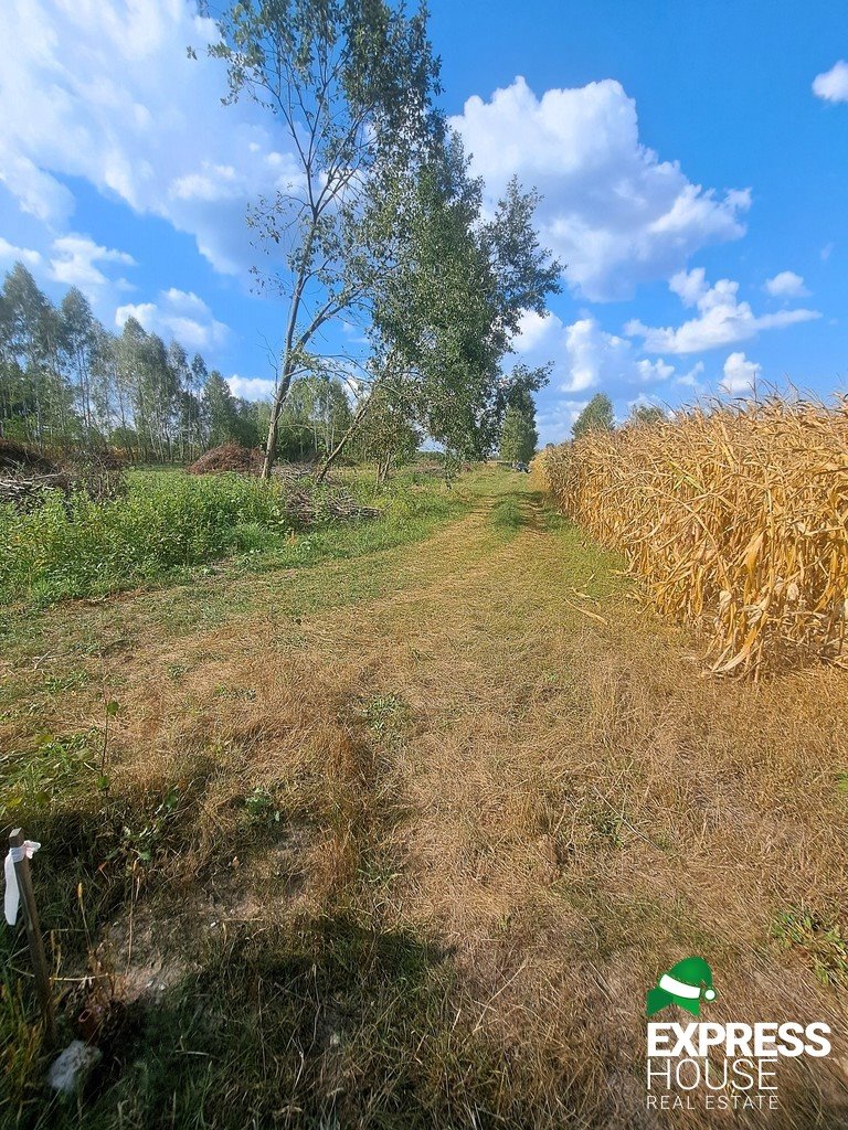 Działka budowlana na sprzedaż Brończany  900m2 Foto 1