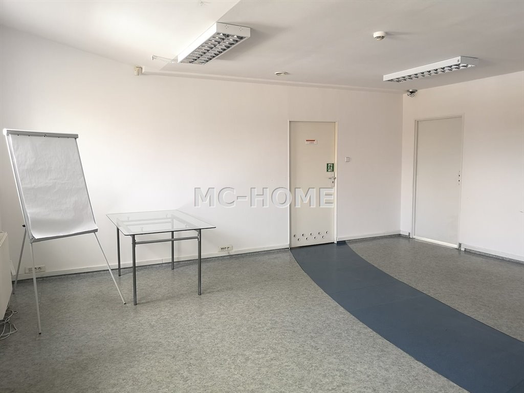 Biuro do wynajęcia na Zawodziu z parkingiem i możliwością adaptacji Katowice, Zawodzie, Porcelanowa  32m2 Foto 1