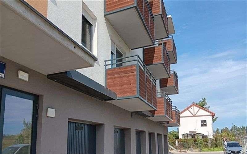 Mieszkanie trzypokojowe na sprzedaż Leszno  44m2 Foto 1