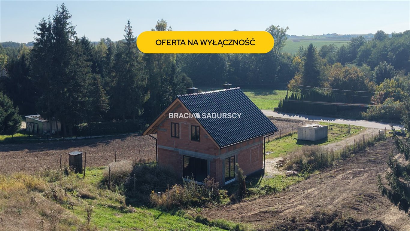 Dom w malinówkach 18 z dużym sadem (4831 m²) w Wysocicach Wysocice  140m2 Foto 1