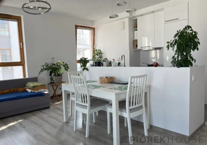 3-pokojowe mieszkanie z balkonami na Woli, garaż, 55 m2 Warszawa, Wola, Marcina Kasprzaka  55m2 Foto 1