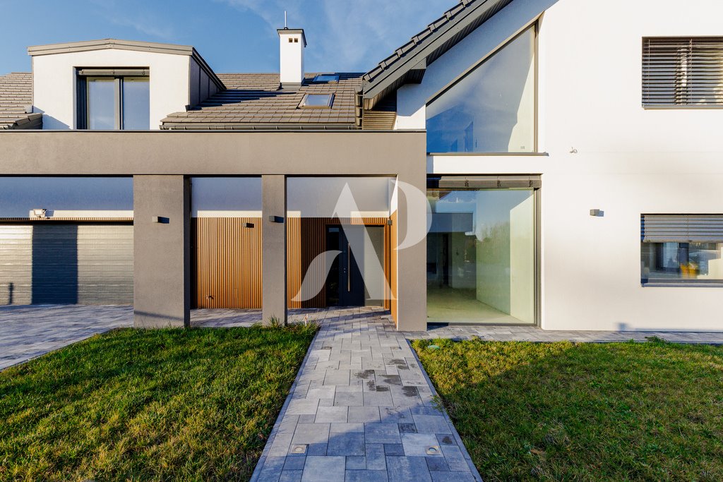 Nowoczesny dom 320 m² w Wilanowie z dużą działką Warszawa, Wilanów, Zawady  320m2 Foto 1