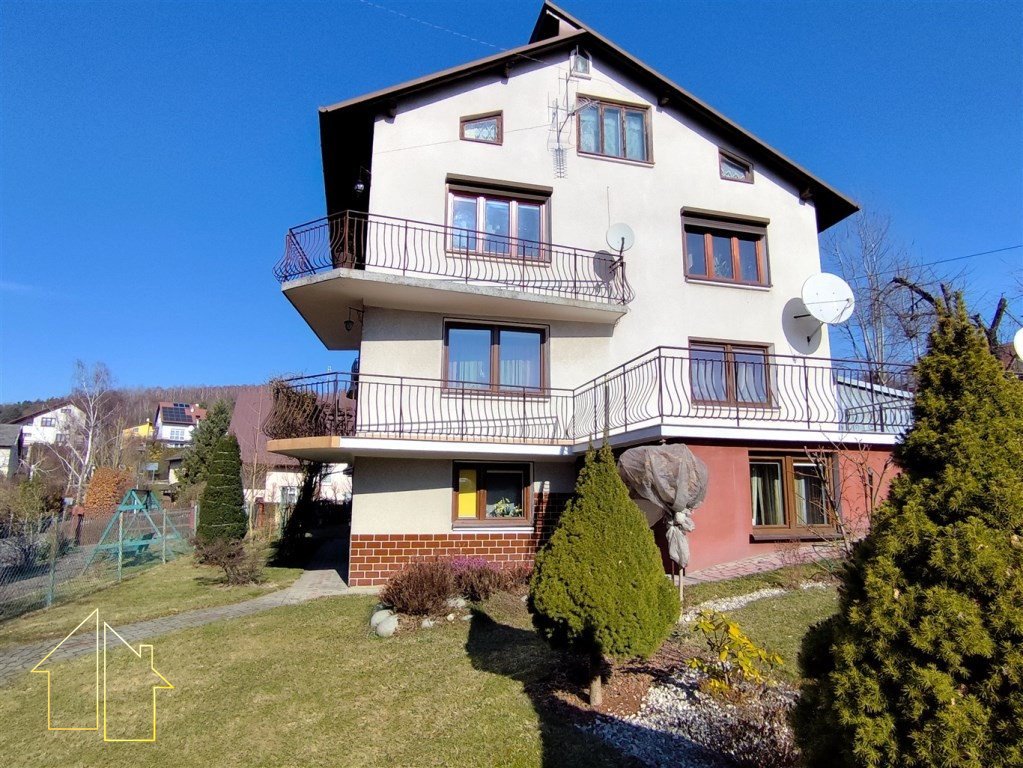 Zapraszam do obejrzenia domu 250 m² z 3 kondygnacjami w Strzyżowie Strzyżów, Karoliny Urbanowicz  250m2 Foto 1