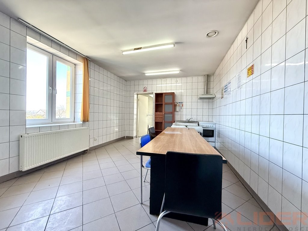 Magazyn 2000 m² z chłodniami i rozbudową w Sokołach Sokoły  2 000m2 Foto 1