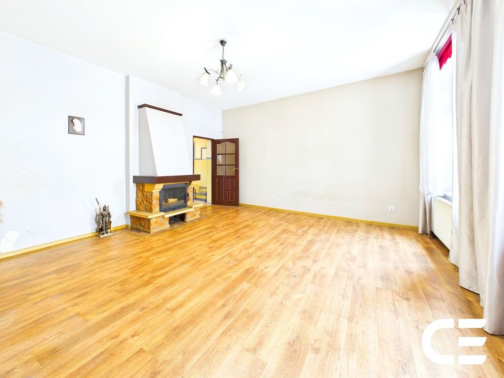 Przestronne 67 m² mieszkanie z kominkiem i pokojem na 2 piętrze Bierutów, Oleśnicka  67m2 Foto 1