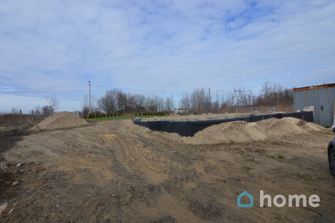 Polecam działkę 680 m² z projektem i fundamentem w Bobrownikach Bobrowniki, Polna  680m2 Foto 1