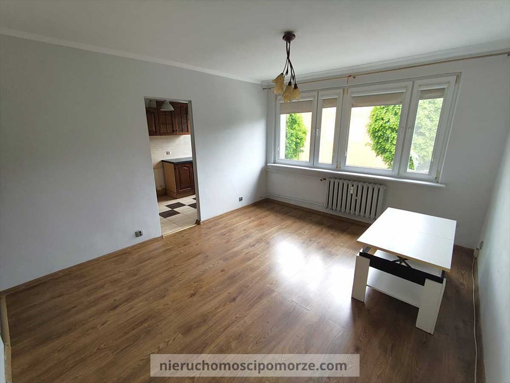 Na wynajem przestronna kawalerka 25,58 m² na os. Piastowskim Człuchów, os. Piastowskie  29m2 Foto 1